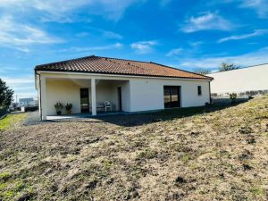 Maison neuve de plain-pied construite par Maisons Clair Logis en Centre France