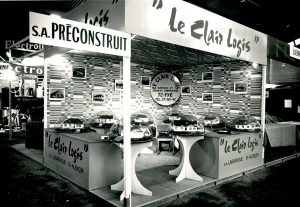 Stand "Le Clair Logis' lors d'un salon - Années 70