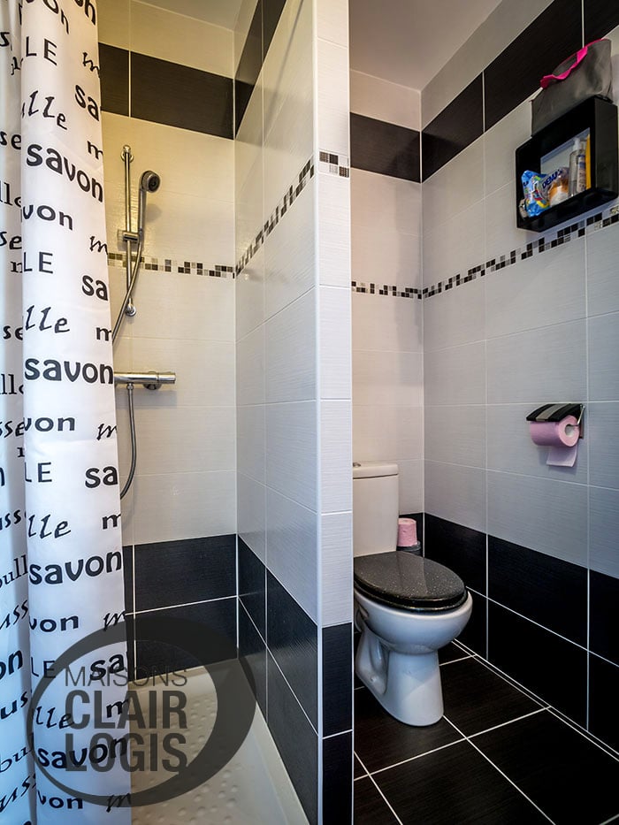 Salle d'eau d'une chambre d'amis