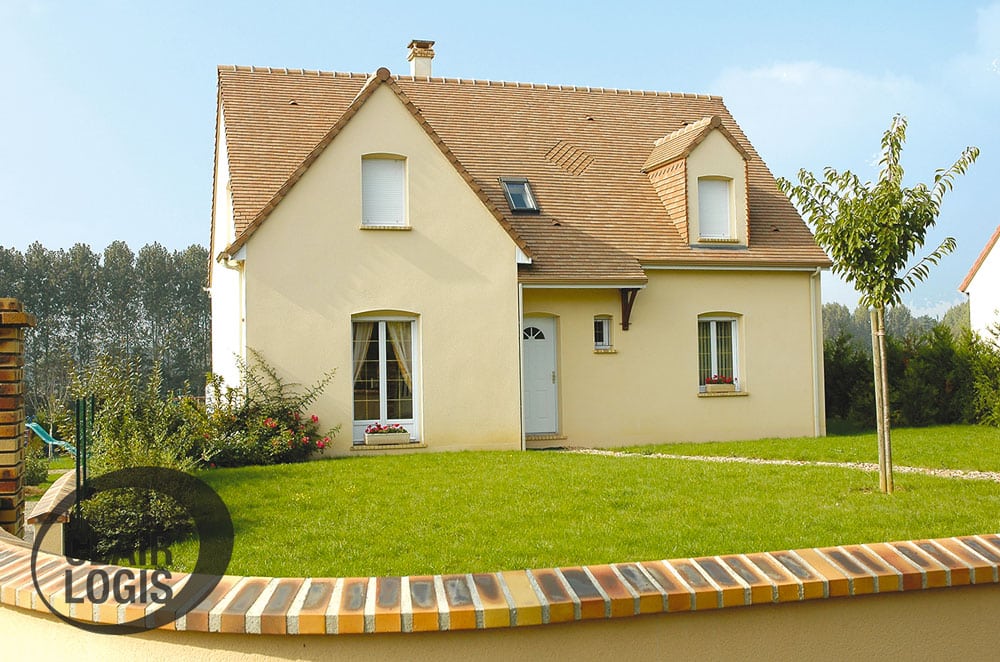 Construction maison traditionnelle avec combles aménagés